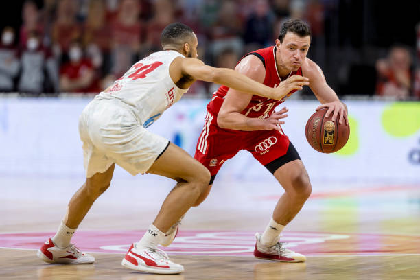 她注重长远 她注重长远